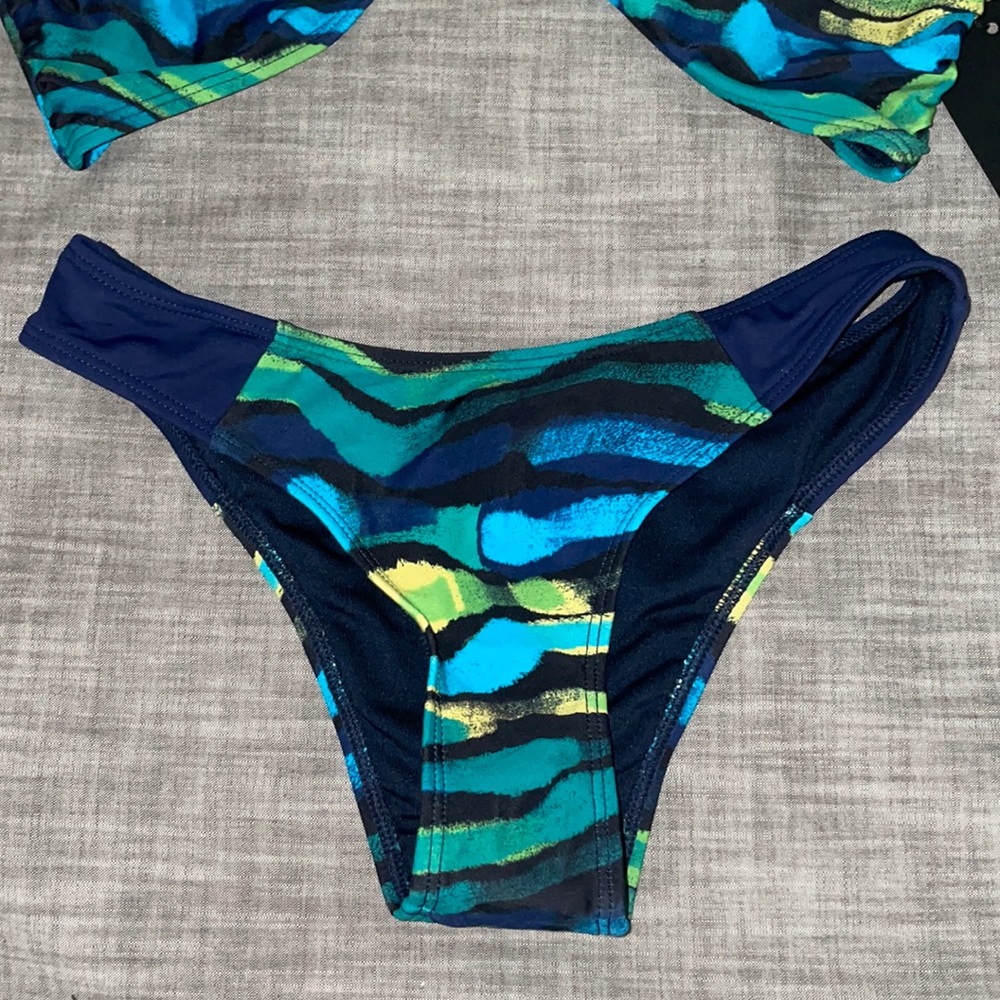 Multicolor Bikini Set - Picture 2 of 6